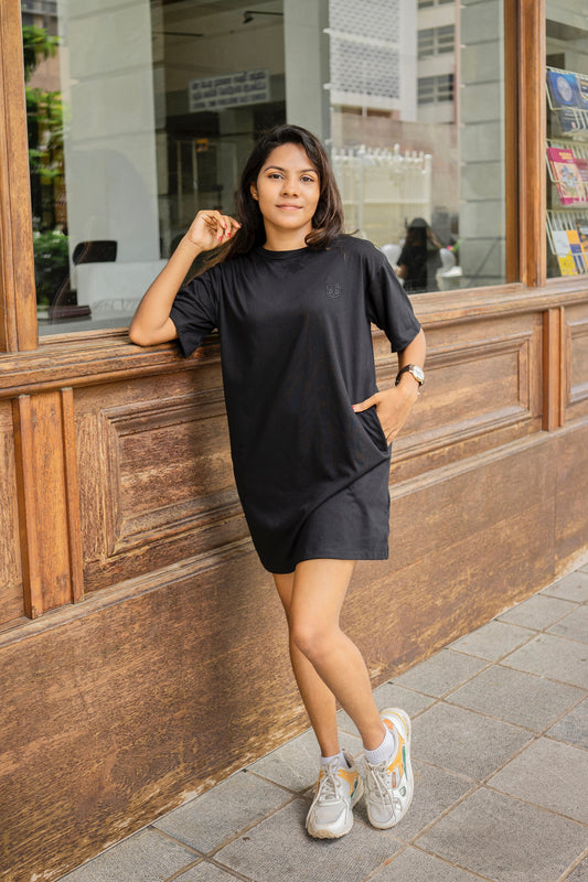 Relax T-shirt Dress (Oversize) - Side Embroider